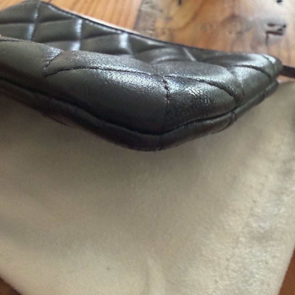 Chanel Classic Zipped Small Pouch - Picture 3 of 16